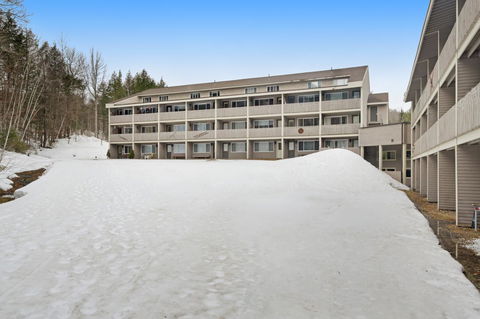 1 Bed 1 Bath Vacation Home In Newry - LBG 21