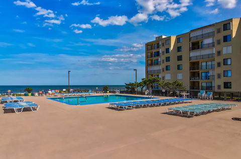 9400 Condos - LBG 14