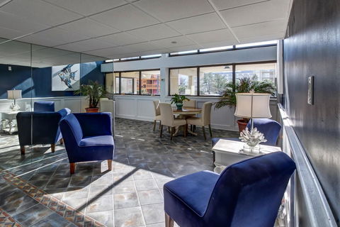 9400 Condos - LBG 15