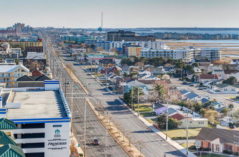 9400 Condos - LBG 9