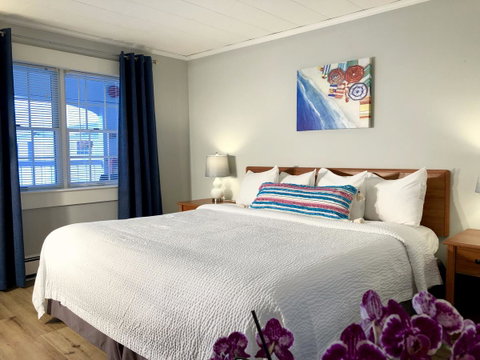 Hyannis Inn - LBG 4