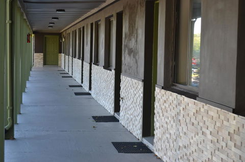 Americas Best Value Inn-Holyoke - LBG 21