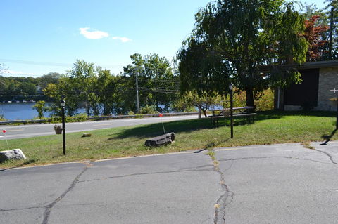 Americas Best Value Inn-Holyoke - LBG 12