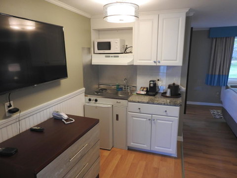 SeaCoast Inn - LBG 22