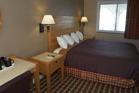 Cape Cod Inn - LBG 6