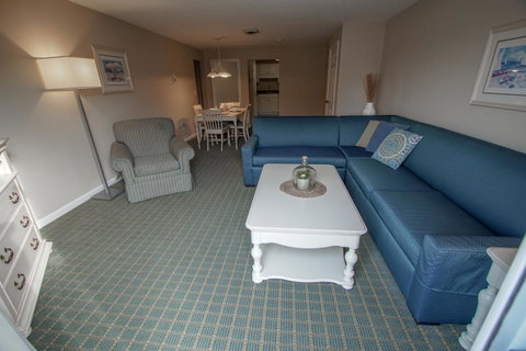 Cape Winds Resort - LBG 17