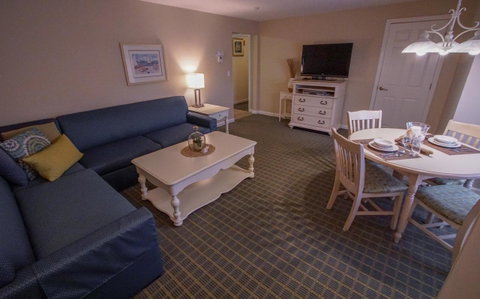 Cape Winds Resort - LBG 12