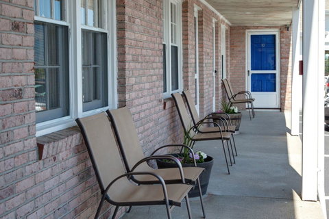 Cape Cod Harbor House Inn - LBG 27