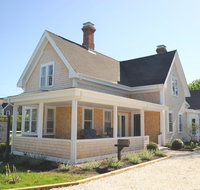 Sea Street Inn