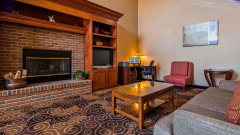 Best Western Scenic Hill Resort - LBG 19