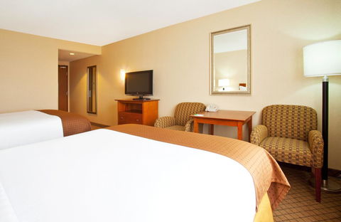 Holiday Inn Battle Creek - LBG 10