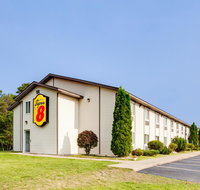 Super 8 by Wyndham Grayling