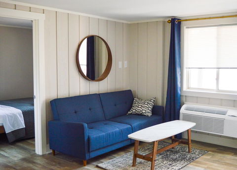 Coastal Suites Resort - LBG 11