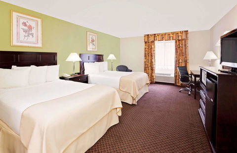 Baymont By Wyndham Battle Creek Downtown - LBG 33