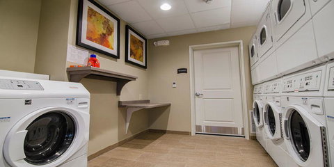 Staybridge Suites Marquette - LBG 13