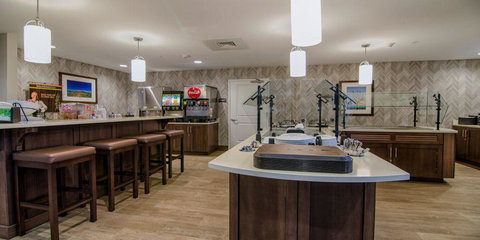 Staybridge Suites Marquette - LBG 14