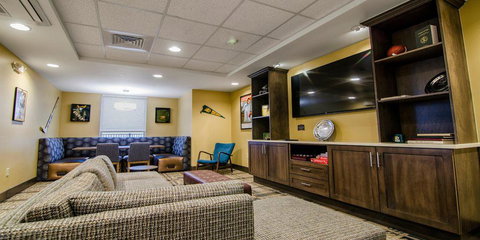 Staybridge Suites Marquette - LBG 7