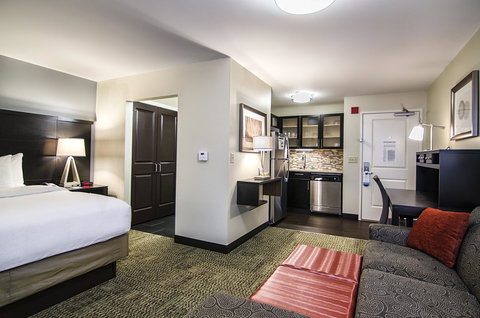 Staybridge Suites Marquette - LBG 34