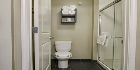 Staybridge Suites Marquette - LBG 26