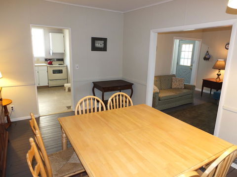 Agape Centennial House - LBG 23