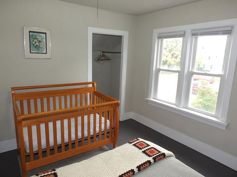 Agape Centennial House - LBG 28