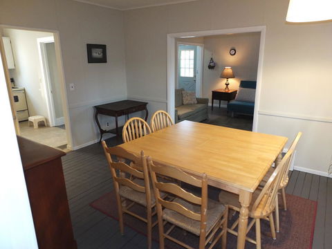 Agape Centennial House - LBG 22