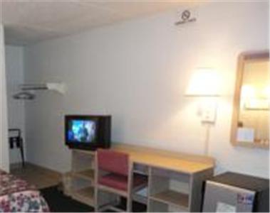 Americas Best Value Inn Battle Creek - LBG 5