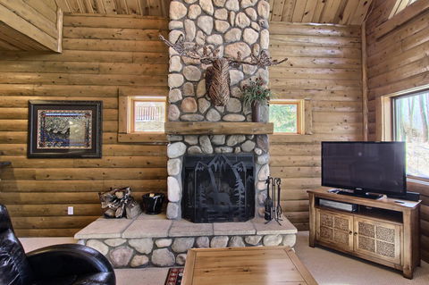 801 Mountain Cabin - LBG 21