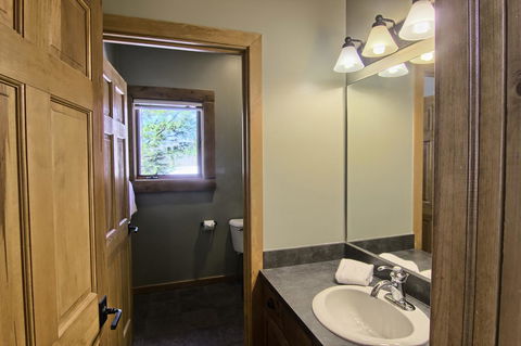 801 Mountain Cabin - LBG 20