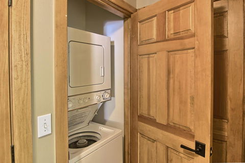 801 Mountain Cabin - LBG 23