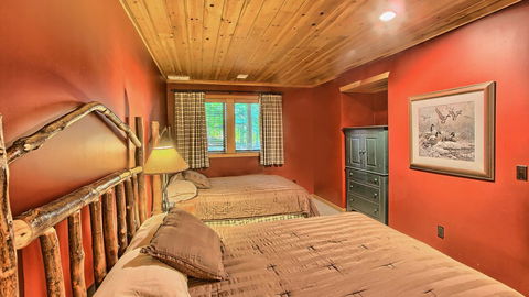 803 Mountain Cabin - LBG 10