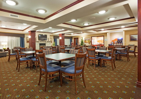 Holiday Inn Express Winona - LBG 6