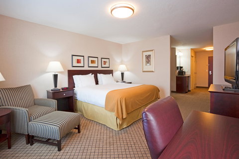 Holiday Inn Express Winona - LBG 15