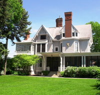 Alexander Mansion Bed  Breakfast