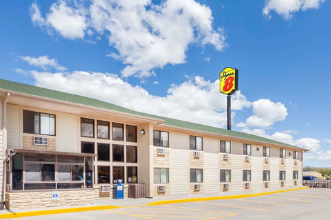 Super 8 By Wyndham Livingston - LBG 0