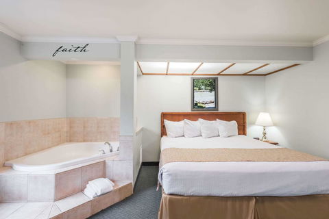 Travelodge By Wyndham Livingston - LBG 38