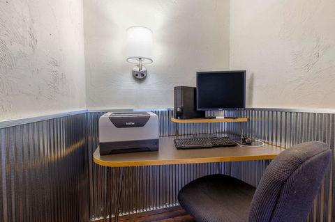 Travelodge By Wyndham Livingston - LBG 39