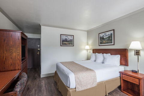 Travelodge By Wyndham Livingston - LBG 25
