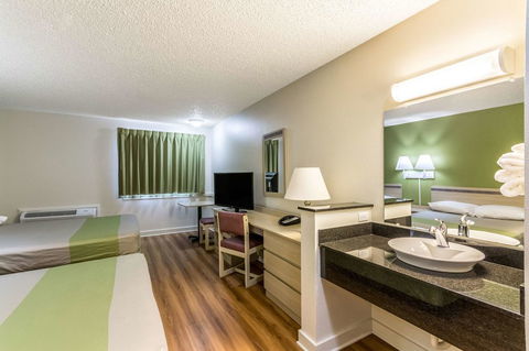 Motel 6 Great Falls Mt - LBG 37