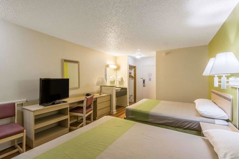 Motel 6 Great Falls Mt - LBG 44
