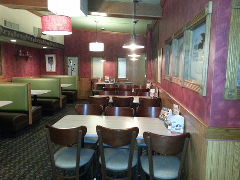 Mid Town Motel - LBG 26