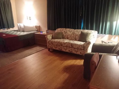 Mid Town Motel - LBG 9