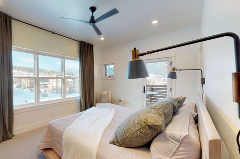 45 North #250B - LBG 28