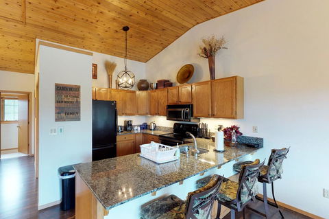 41 Hidden Village - LBG 6