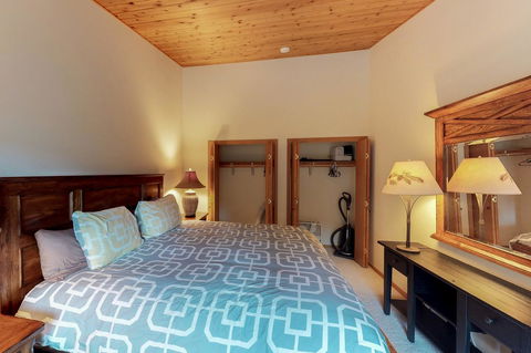 41 Hidden Village - LBG 12