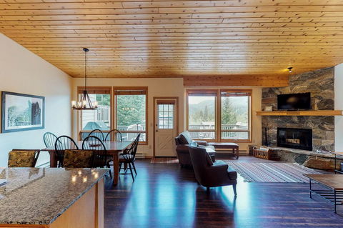 41 Hidden Village - LBG 3