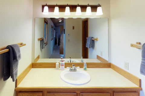 41 Hidden Village - LBG 13