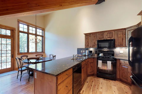 Alpenglow 37C - LBG 2