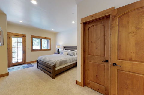 Alpenglow 37C - LBG 17