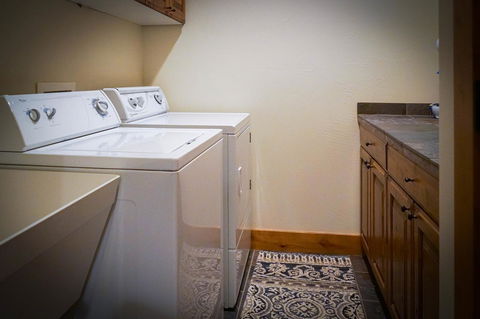 Alpenglow 37C - LBG 22